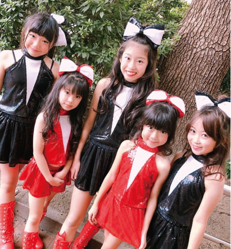 天使のドレス屋さんを運営する株式会社モモ・エンタープライズ 可愛い子どもドレス アイドル系 ダンス 衣装